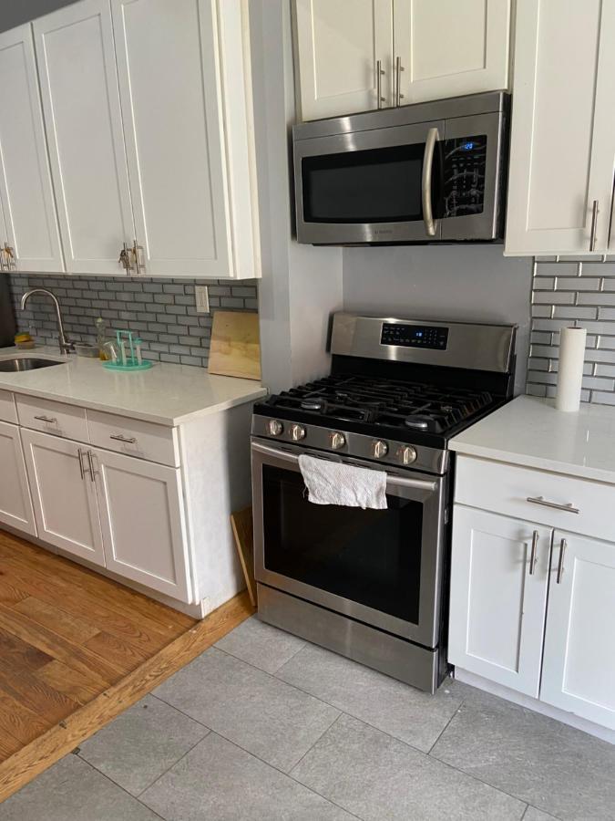 A Lovely Room In Queens New York Exterior photo